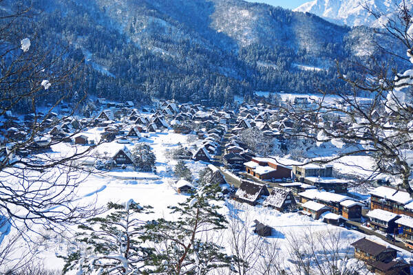 When To Go To Takayama